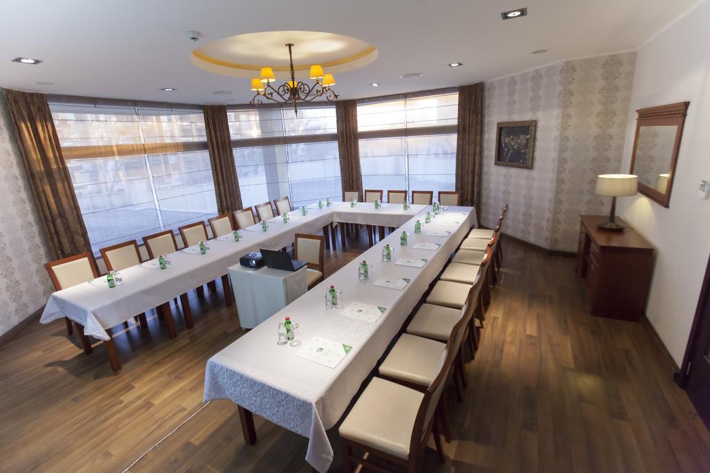 Hotel Srbija Vrsac Ngoại thất bức ảnh