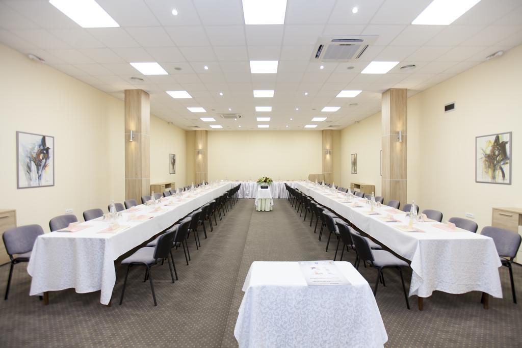 Hotel Srbija Vrsac Ngoại thất bức ảnh