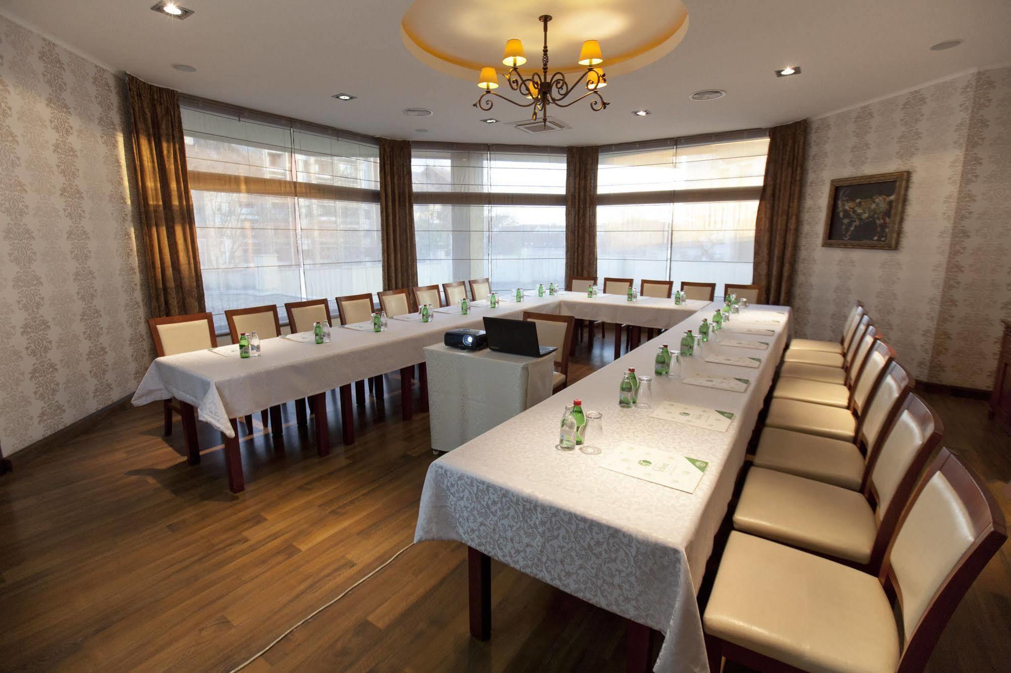 Hotel Srbija Vrsac Ngoại thất bức ảnh